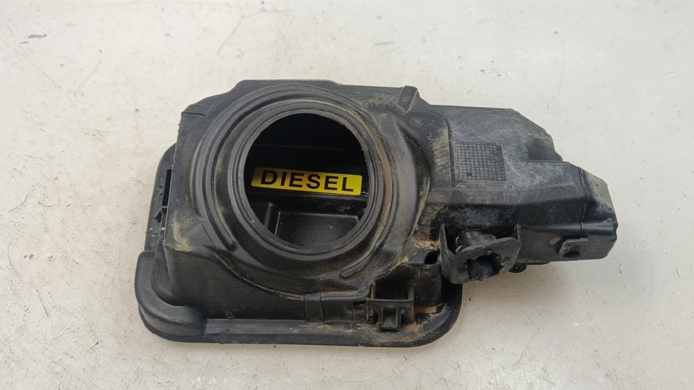 TAPA EXTERIOR COMBUSTIBLE TOYOTA PROACE 1.6 MT 115CV | 85KW