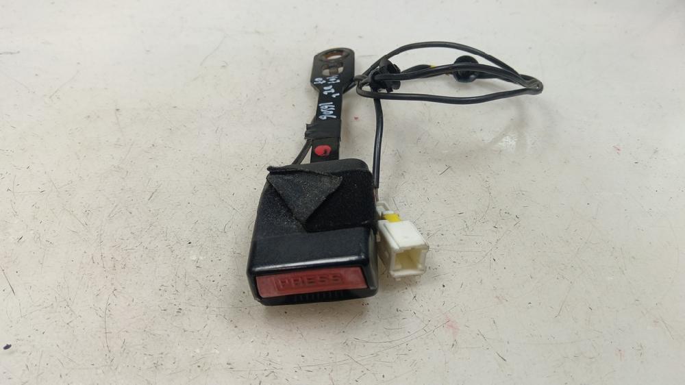 ANCLAJE CINTURON DELANTERO IZQUIERDO PEUGEOT 407 2.0 HDI MT 136CV