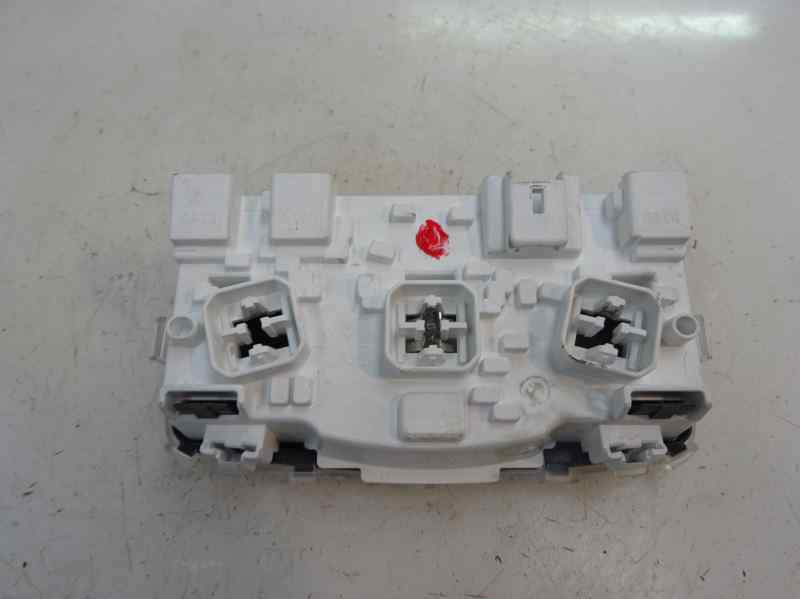 LUZ INTERIOR PEUGEOT 2008 1.6 MT 120CV | 88KW