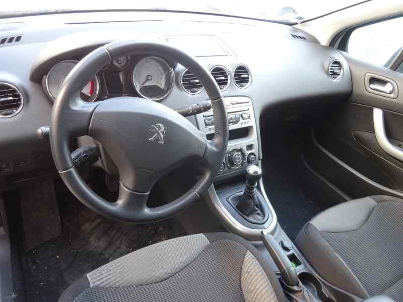 LUZ INTERIOR PEUGEOT 308 1.6 HDI MT 112CV