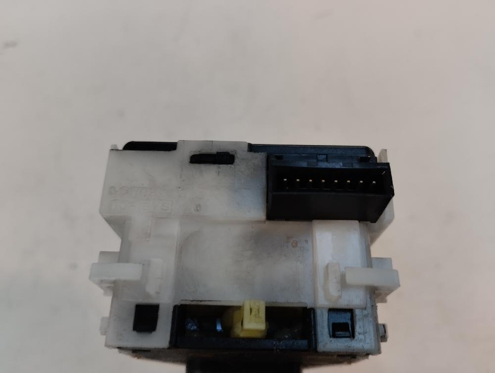 MANDO LUCES NISSAN QASHQAI 2.0 DCI MT 4WD 148CV