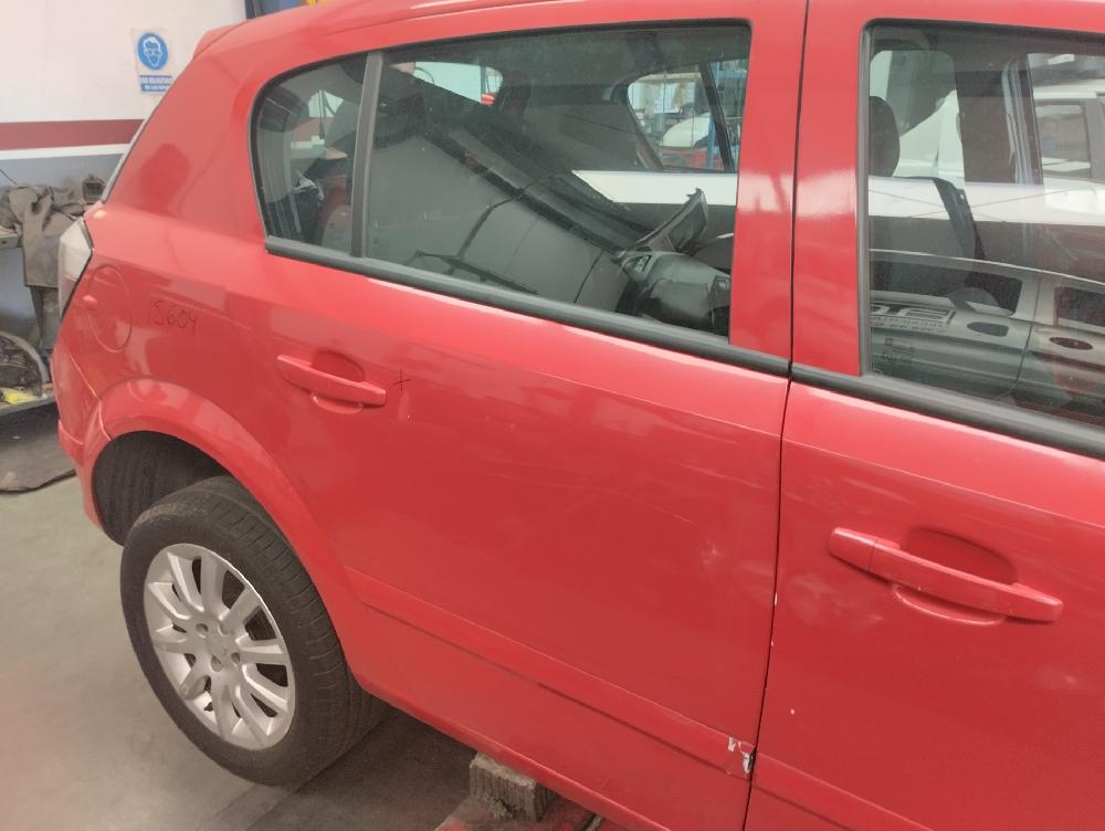 PUERTA TRASERA DERECHA OPEL ASTRA 1.6 MT 105CV