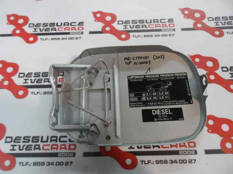 TAPA EXTERIOR COMBUSTIBLE MERCEDES BENZ CLASE C 2.2 MT 150CV | 110KW