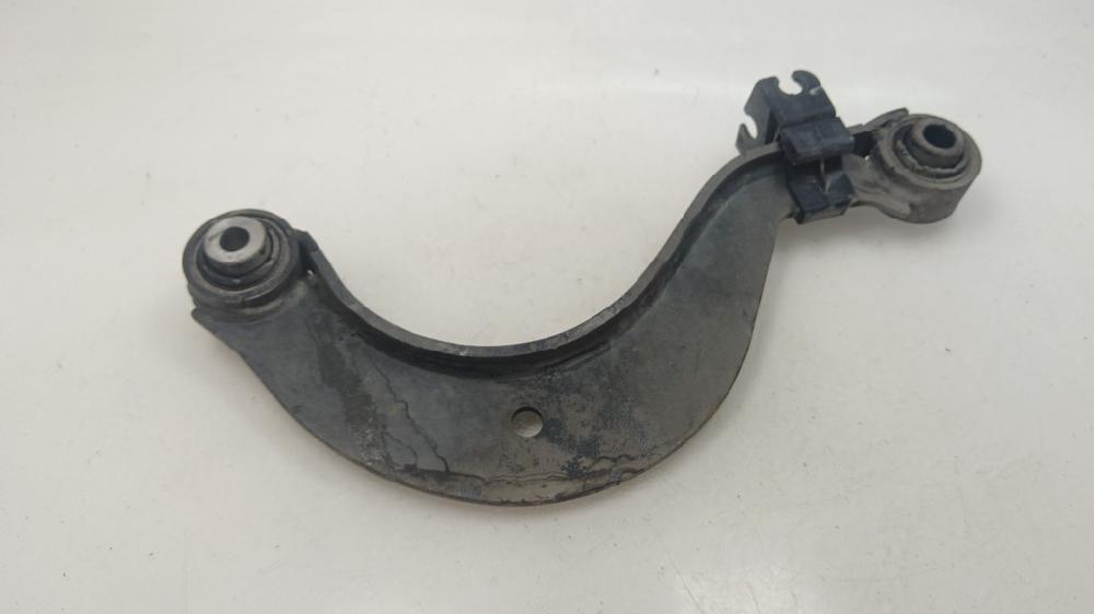 BRAZO SUSPENSION SUPERIOR TRASERO DERECHO VOLKSWAGEN JETTA 1.6 TDI MT 105CV