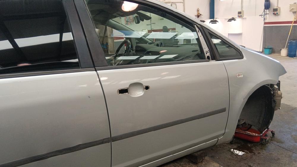 PUERTA DELANTERA DERECHA FORD CMAX 1.8 TDCI MT 115CV | 85KW