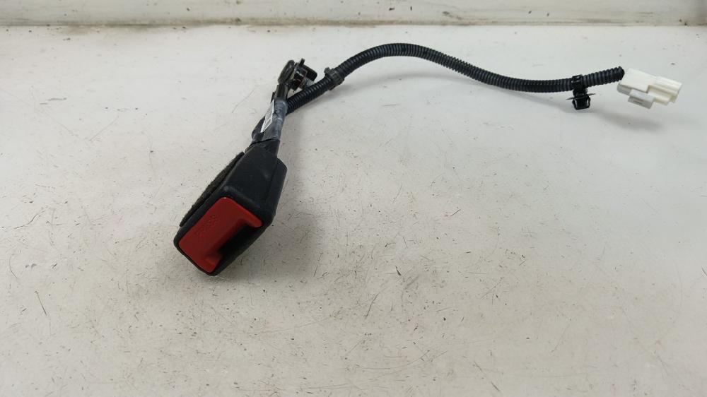ANCLAJE CINTURON DELANTERO DERECHO KIA CEED 1.6 CRDI DCT 136CV