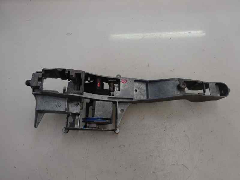 SOPORTE MANETA EXTERIOR DELANTERA IZQUIERDA PEUGEOT 208 1.2 VTI MT 82CV