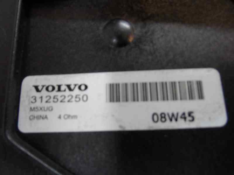 ALTAVOZ VOLVO C30 2.0 D MT 136CV