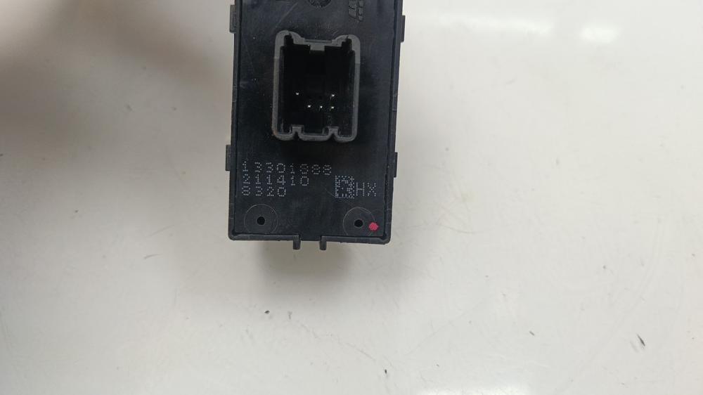 MANDO ELEVALUNAS TRASERO DERECHO OPEL INSIGNIA 2.0 CDTI MT 130CV