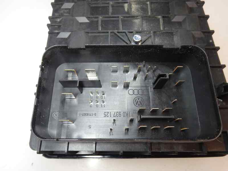 CAJA RELES FUSIBLES VOLKSWAGEN JETTA 2005 1.9 TDI BLUEMOTION MT 105CV
