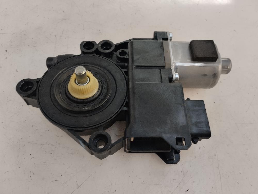 MOTOR ELEVALUNAS TRASERO IZQUIERDO HYUNDAI I30 1.6 MT 122CV | 90KW