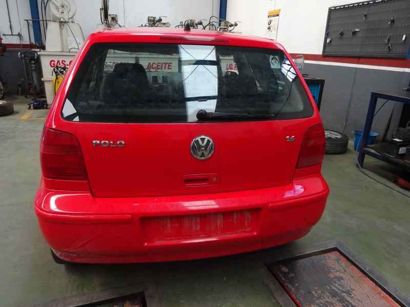 PILOTO TRASERO DERECHO VOLKSWAGEN POLO 2000 1.4 MT 75CV