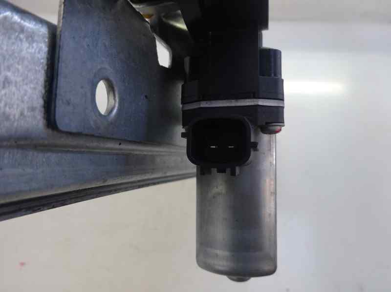 ELEVALUNAS DELANTERO DERECHO RENAULT CLIO 1.5 DCI MT 90CV