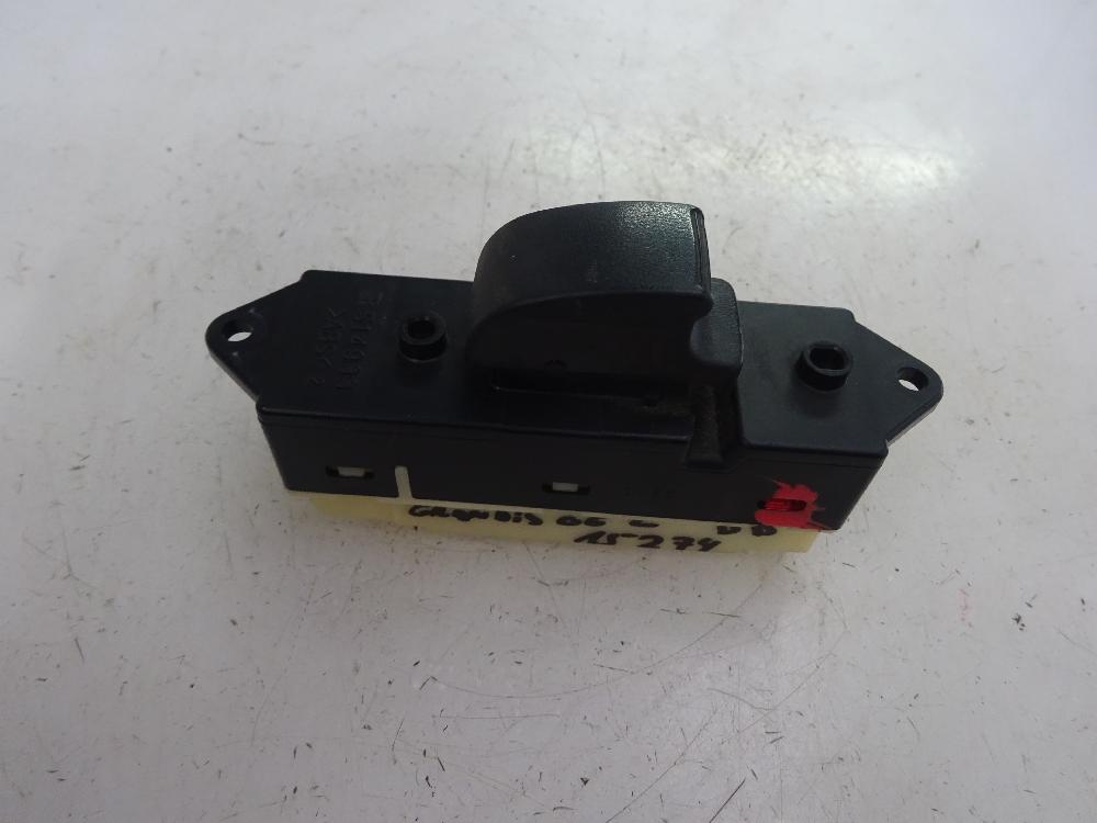 MANDO ELEVALUNAS DELANTERO DERECHO MITSUBISHI GRANDIS 2.0 DI-D MT 134CV