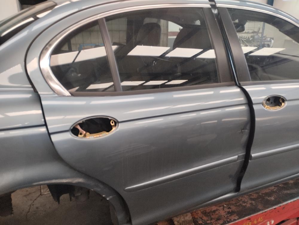 PUERTA TRASERA DERECHA JAGUAR XTYPE 3.0 MT 231CV