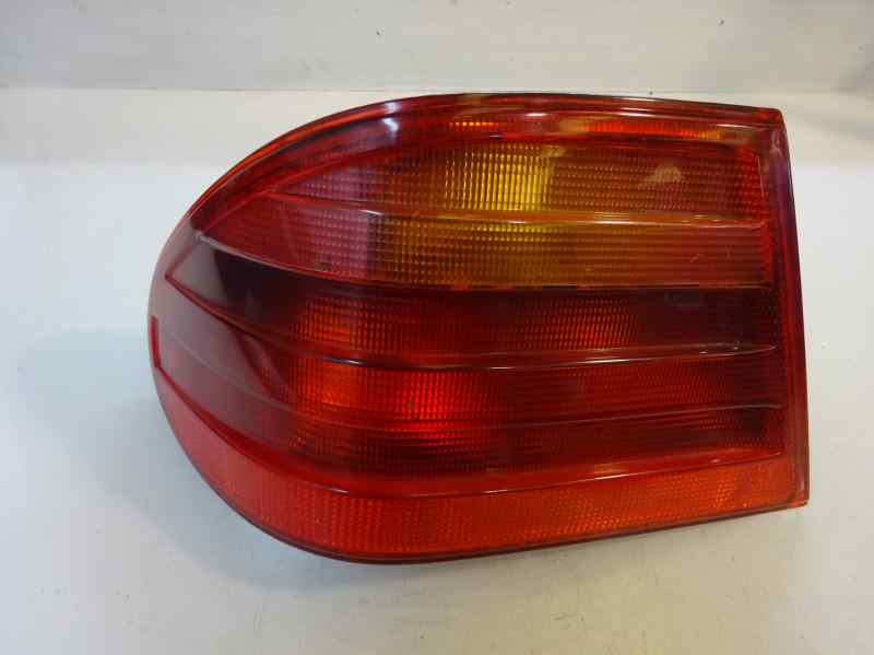 PILOTO TRASERO IZQUIERDO MERCEDES BENZ CLASE E 2.2 E 200 CDI MT 102CV