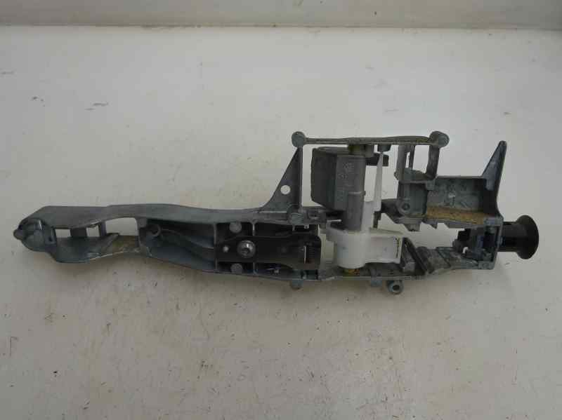 SOPORTE MANETA EXTERIOR PUERTA TRASERA DERECHA CITROEN C3 PICASSO 1.4 MT 95CV | 70KW