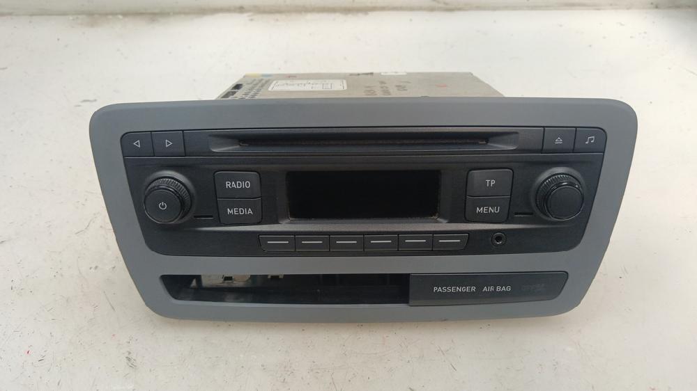 SISTEMA AUDIO RADIO CD SEAT IBIZA 1.2 70CV, GASOLINA, MT, ACCIONAMIENTO DELANTERO