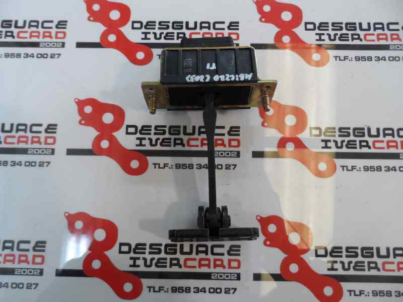 RETENEDOR PUERTA MERCEDES BENZ CLASE C 2.2 MT 150CV | 110KW