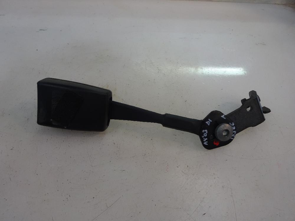 ANCLAJE CINTURON DELANTERO IZQUIERDO AUDI A4 2003 1.9 TDI 6MT 130CV