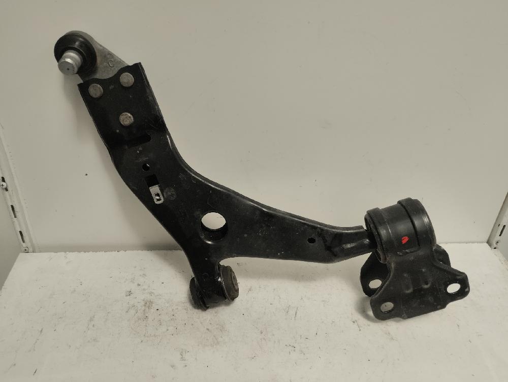 BRAZO SUSPENSION INFERIOR DELANTERO DERECHO FORD KUGA 1.5 120CV | 88KW, GASOLINA, MT, ACCIONAMIENTO DELANTERO