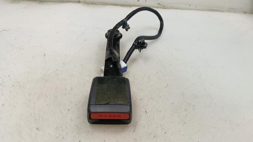 ANCLAJE CINTURON DELANTERO DERECHO HYUNDAI I20 1.0 AMT 100CV | 74KW
