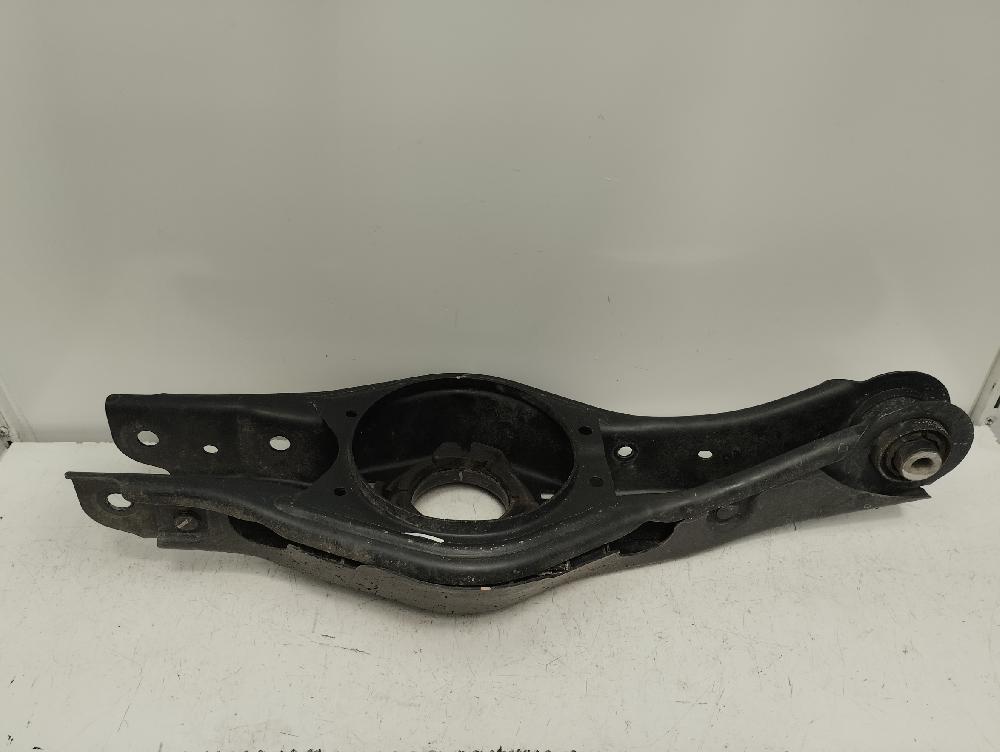 BRAZO SUSPENSION INFERIOR TRASERO DERECHO KIA SPORTAGE 2023 1.6 GDI MT 132CV