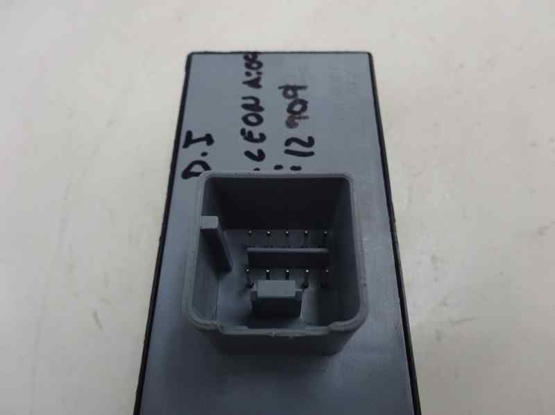 MANDO ELEVALUNAS DELANTERO IZQUIERDO SEAT LEON 1.4 MT 125CV | 92KW
