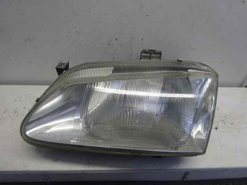 FARO IZQUIERDO RENAULT MEGANE 1.9 DTI MT 100CV