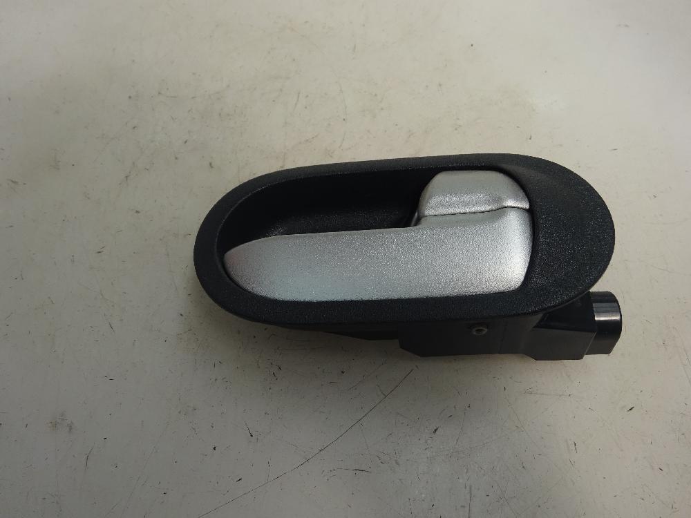 MANETA INTERIOR TRASERA DERECHA MITSUBISHI COLT 1.3 MT 95CV