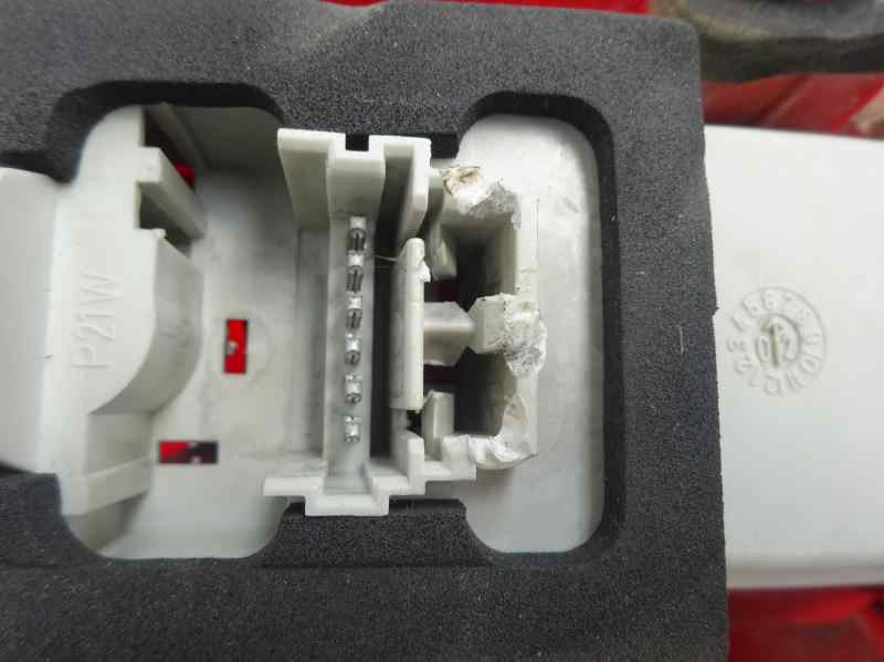 PILOTO TRASERO DERECHO RENAULT CLIO 1.2 MT 58CV | 43KW