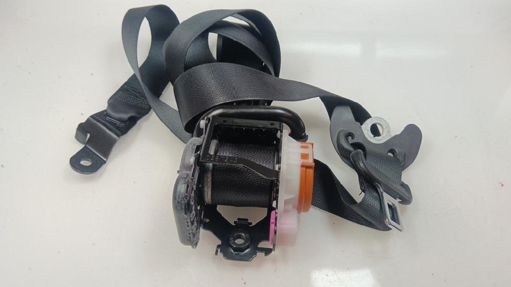 CINTURON SEGURIDAD DELANTERO DERECHO NISSAN QASHQAI 2018 1.3 MT 140CV