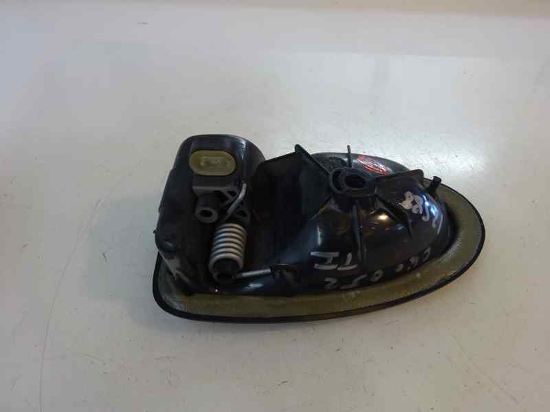 MANETA INTERIOR TRASERA IZQUIERDA RENAULT CLIO 1.5 DCI MT 68CV