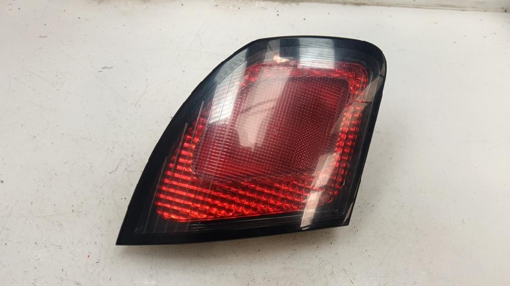 PILOTO TRASERO IZQUIERDO INTERIOR NISSAN PRIMERA 2.0 MT 90CV | 66KW