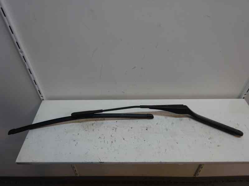 BRAZO LIMPIA DELANTERO IZQUIERDO BMW SERIE 1 2.0 118D MT 143CV