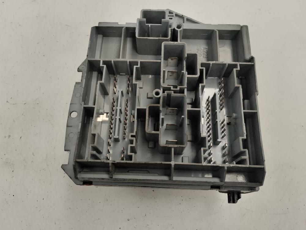 CAJA RELES FUSIBLES FIAT BRAVO 1.9 16V MULTIJET 115 120CV 5MT