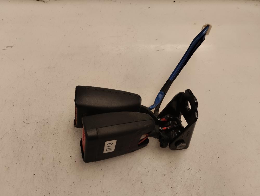 ANCLAJE CINTURON TRASERO IZQUIERDO HYUNDAI I30 1.4 MT 109CV | 80KW