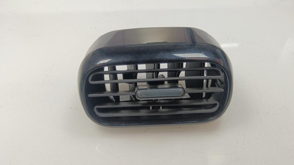 REJILLA AIRE DELANTERA IZQUIERDA CITROEN C4 CACTUS 1.2 MT 110CV | 81KW