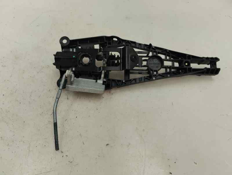 SOPORTE MANETA EXTERIOR PUERTA TRASERA DERECHA OPEL CORSA 1.4 MT 90CV | 66KW