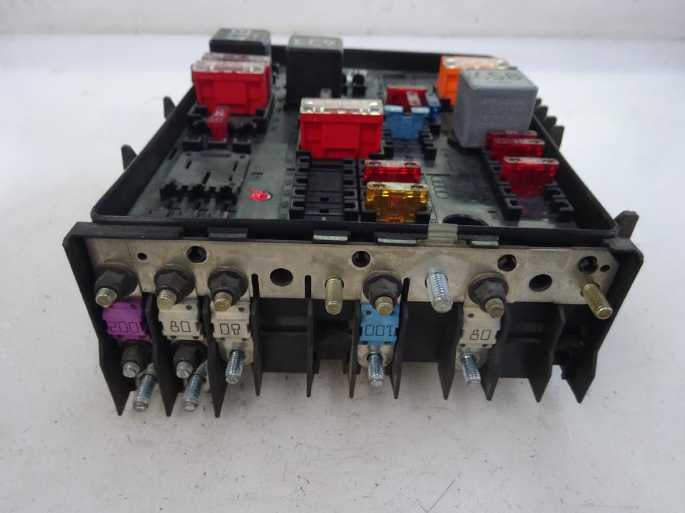 CAJA RELES FUSIBLES AUDI A3 2003 2.0 TDI MT 140CV