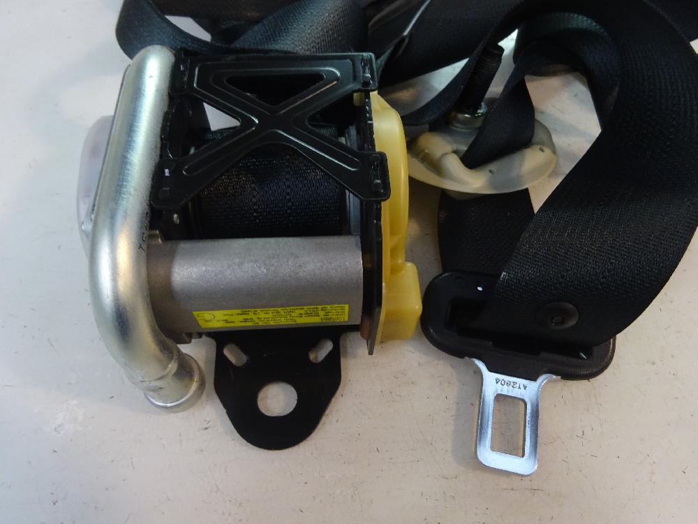 CINTURON SEGURIDAD DELANTERO DERECHO NISSAN MICRA 1.2 MT 80CV