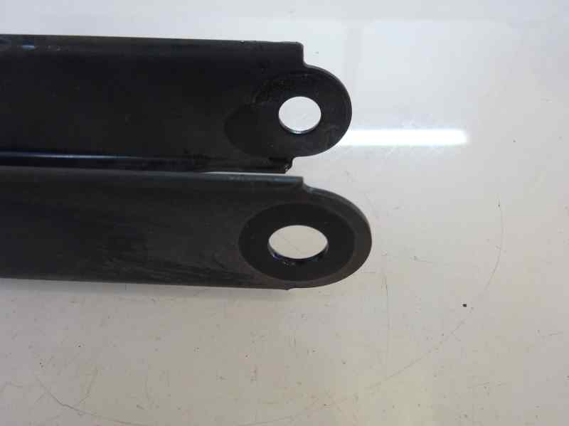 BRAZO SUSPENSION INFERIOR TRASERO DERECHO BMW SERIE 1 2.0 118D MT 143CV