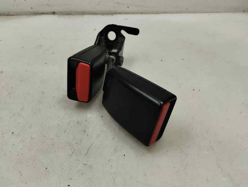 ANCLAJE CINTURON TRASERO DERECHO PEUGEOT 2008 2019 1.2 VTI MT 82CV