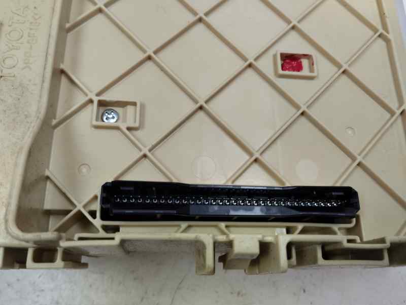 CAJA RELES FUSIBLES TOYOTA AURIS 2.0 D-4D MT 124CV | 91KW