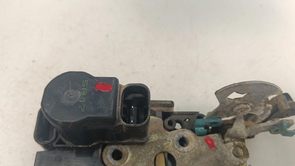 CERRADURA PUERTA TRASERA DERECHA CHEVROLET KALOS 1.4 MT 82CV