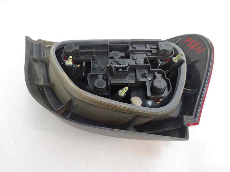 PILOTO TRASERO DERECHO RENAULT MEGANE 1.9 MT 80CV | 59KW