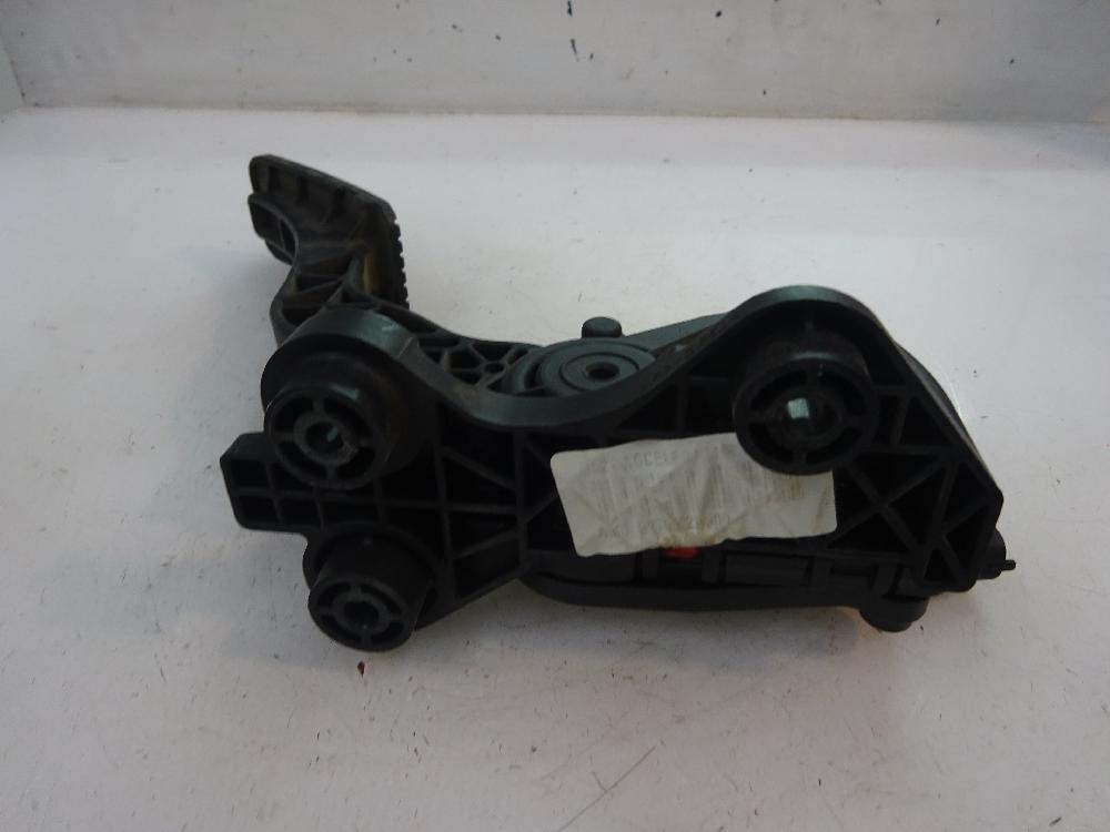 POTENCIOMETRO PEDAL KIA CEED 1.4 MT 90CV | 66KW