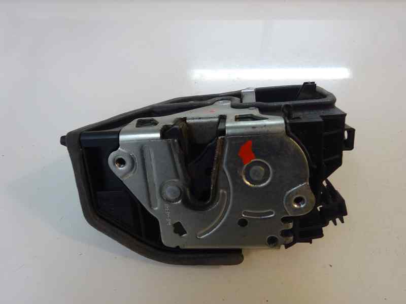 CERRADURA PUERTA TRASERA IZQUIERDA BMW SERIE 1 2.0 118D MT 143CV