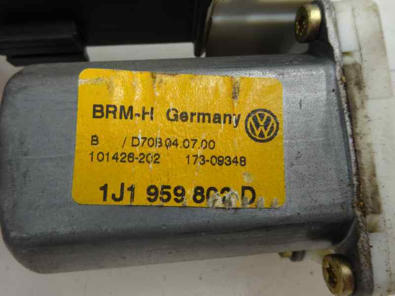 MOTOR ELEVALUNAS DELANTERO DERECHO VOLKSWAGEN GOLF 1.9 TDI MT 110CV | 81KW
