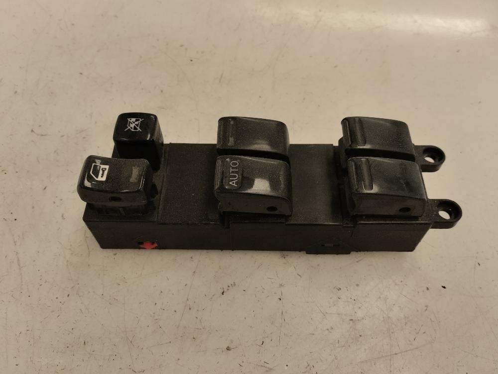MANDO ELEVALUNAS DELANTERO IZQUIERDO NISSAN ALMERA TINO 2.2 MT 114CV | 84KW